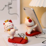 Cute Cartoon Cat Desk Phone Holder & Tablet Stand – Aesthetic Desk Ornament