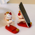 Cute Cartoon Cat Desk Phone Holder & Tablet Stand – Aesthetic Desk Ornament