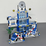 City Police Station Building Set with 2 Patrol Cars & Accessories
